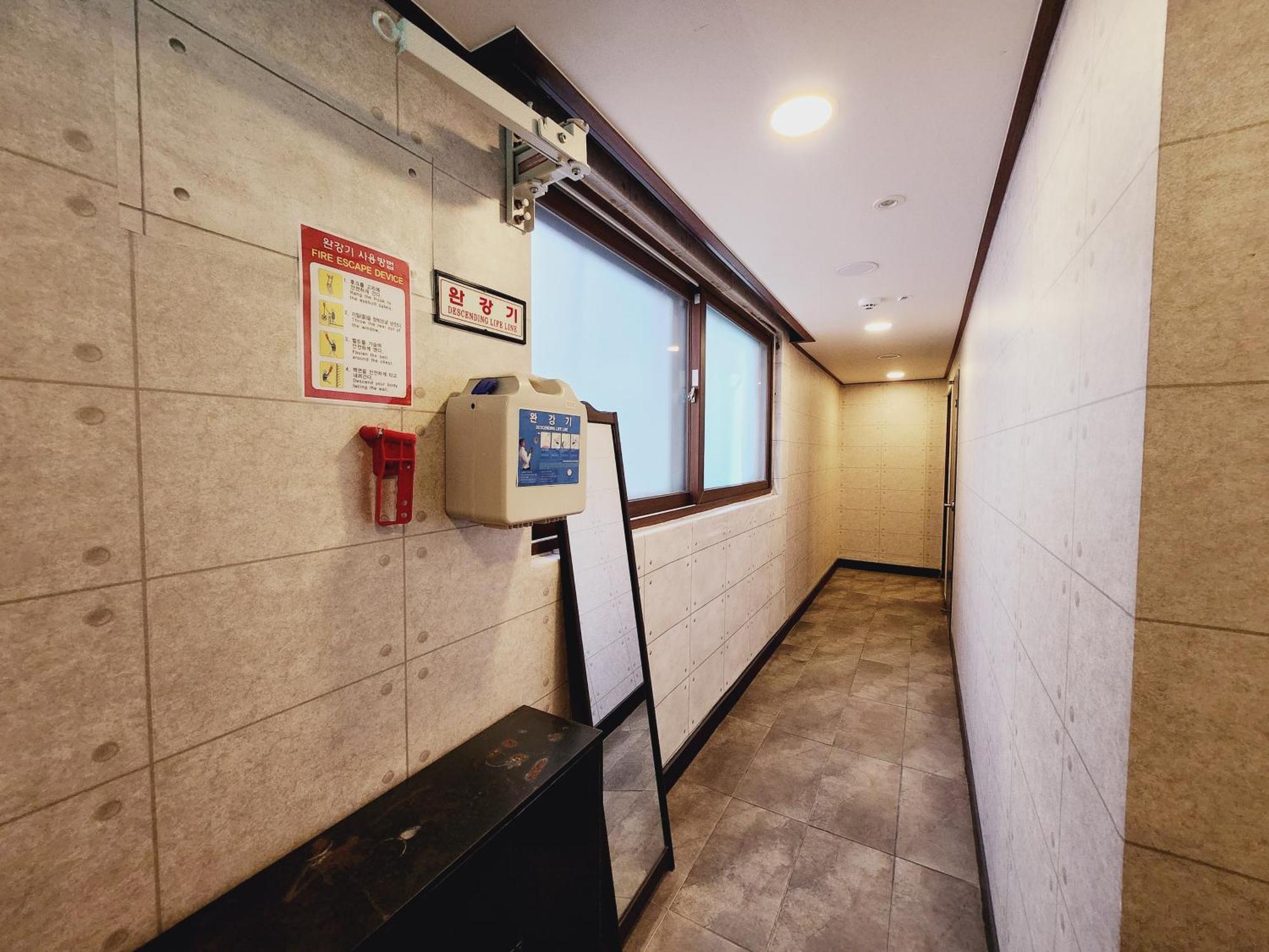 Olive Hostel MyeongDong Seoul Exterior foto